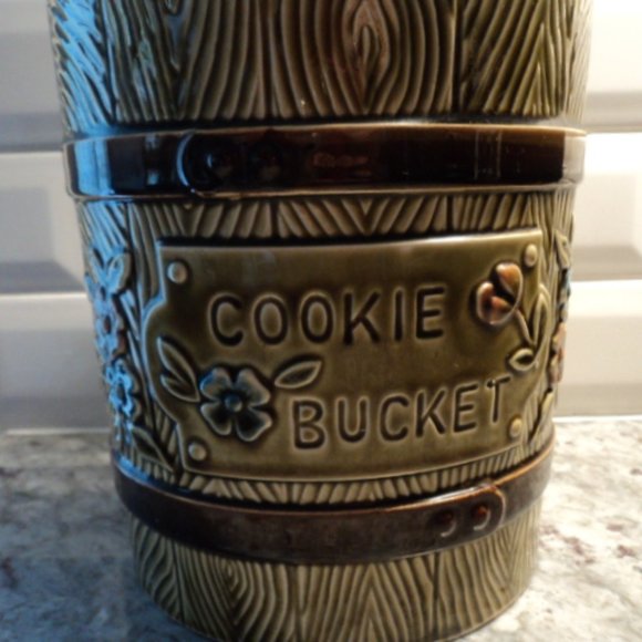 vintage "Cookie Bucket" jar~ Japan~ - Picture 4 of 10